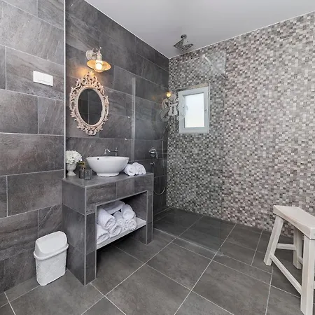 Tilagus - Nostromo *