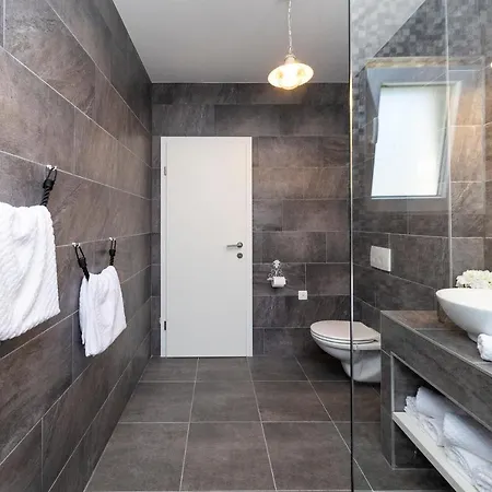 Tilagus - Nostromo Apartman *