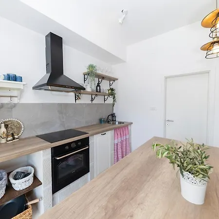 Apartman Tilagus - Nostromo *