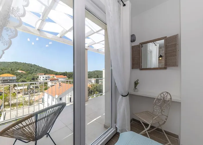 Tilagus - Nostromo 아파트